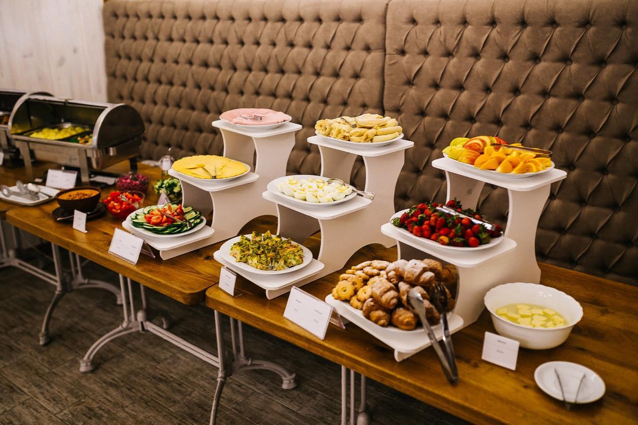 Hotel&Restaurant Premium Club ยาเรมชา ภายนอก รูปภาพ